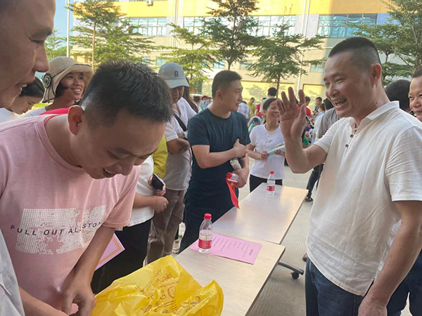 尊龙凯时集团 喜迎国庆_尊龙凯时-新闻中心