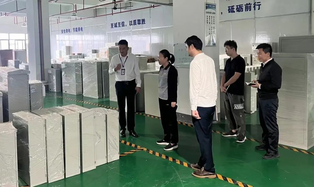 热烈接待琼山区政府列位向导莅临我司旅行指导_尊龙凯时-新闻中心