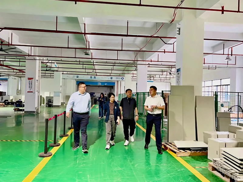 海南省山东商会会长秘书长一行人到尊龙凯时莅临指导_尊龙凯时-新闻中心